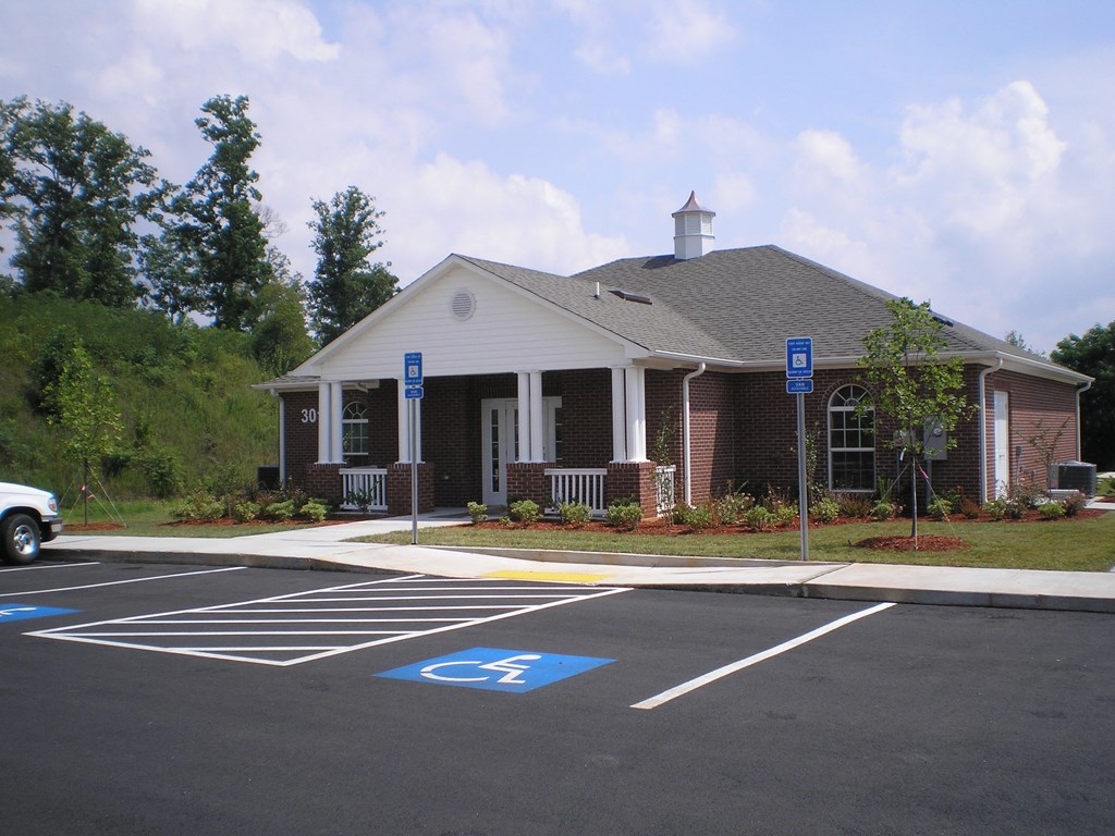 Big Sky Village Apartments, 301 Skyview Drive, Hiawassee, GA RentCafe